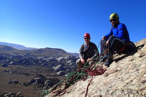 Preparando el rápel en la cima de Jackson´s Thumb